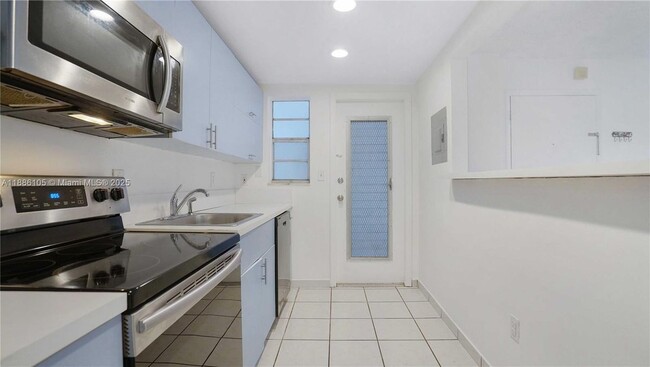 property at 1340 Lincoln Rd