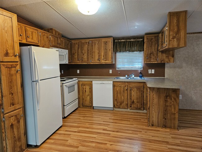 property at 1324 S Walker Rd