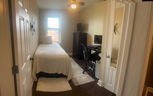 property at 1604 Lochwood Rd