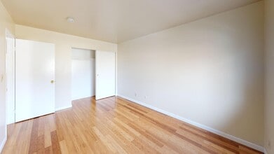 702 Cassia St in Redwood City, CA - Building Photo - Building Photo