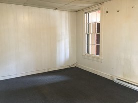 213 W Broad St Apartments