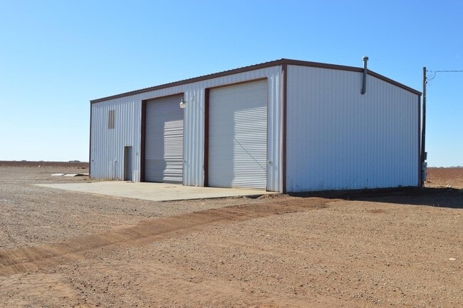 207 W Broadway in New Home, TX - Building Photo - Building Photo