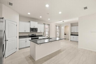 16477 Point Rock Dr in Winter Garden, FL - Building Photo - Building Photo