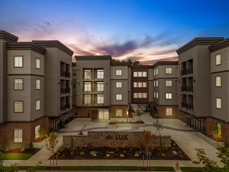 The Lux in Arlington, WA - Building Photo