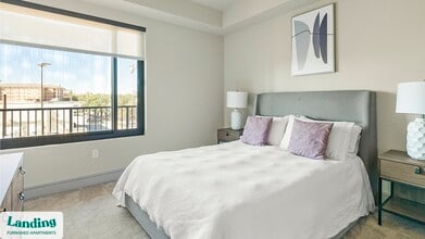 1414 Wood Hollow Dr, Unit 1-337 in Houston, TX - Foto de edificio - Building Photo