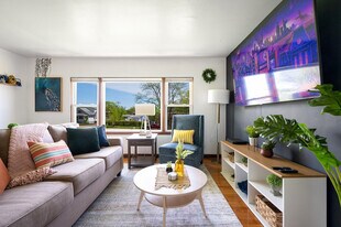 30 W Burlington Ave in Westmont, IL - Building Photo