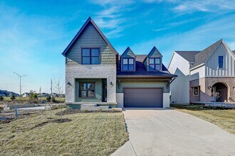 16648 Garnett St in Overland Park, KS - Building Photo - Building Photo