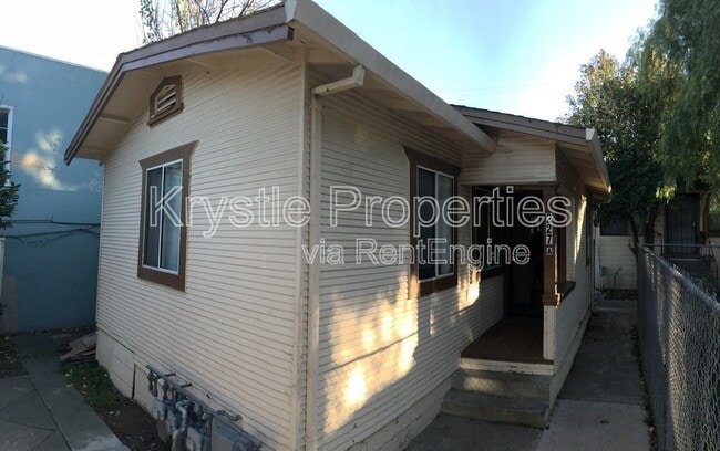 property at 227 Arkansas St