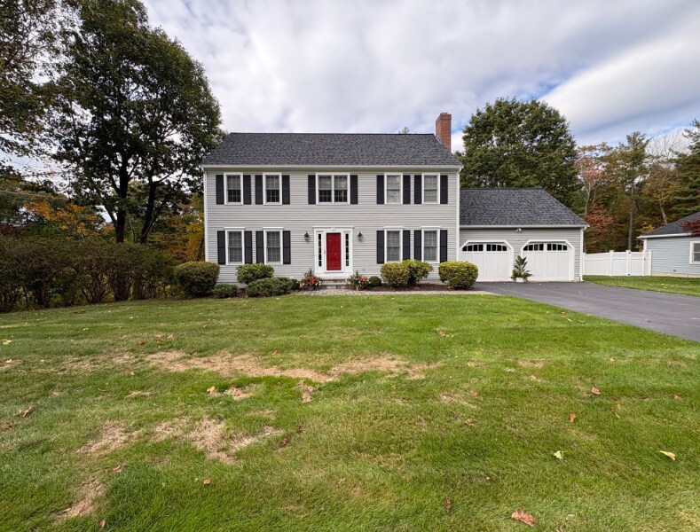 5 Autumn Ln in Natick, MA - Building Photo