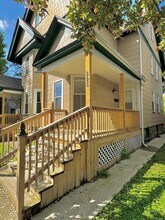 246-248 Richard St, Unit 248 in Rochester, NY - Foto de edificio - Building Photo