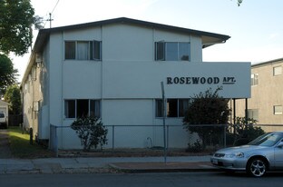 Rosewood Apartments in Santa Barbara, CA - Building Photo