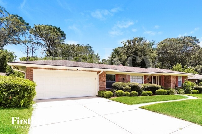 959 Parkridge Cir E in Jacksonville, FL - Building Photo - Building Photo