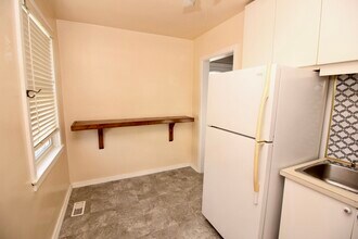 86 Argyle Crescent in St Catharines, ON - Building Photo - Building Photo