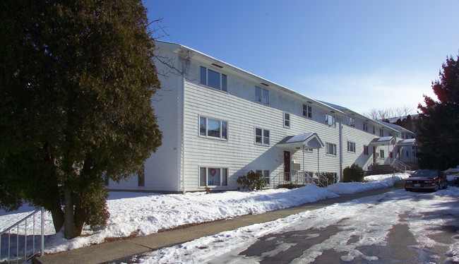 343 Snell St in Fall River, MA - Building Photo - Building Photo