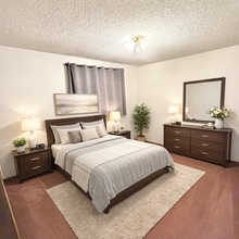 2121 E Upriver Dr in Spokane, WA - Building Photo - Building Photo