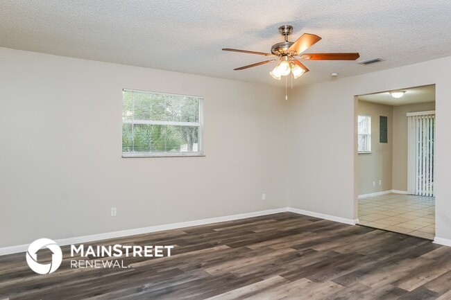 6576 4th Ln in Vero Beach, FL - Building Photo - Building Photo
