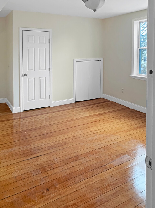 174 Chad Brown St, Unit 1 in Providence, RI - Building Photo - Building Photo