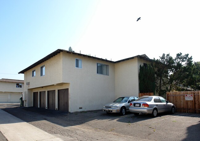 431 W Tularosa Ave in Orange, CA - Building Photo - Building Photo