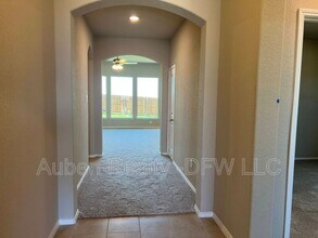 913 Beverly Dr in Cleburne, TX - Building Photo - Building Photo