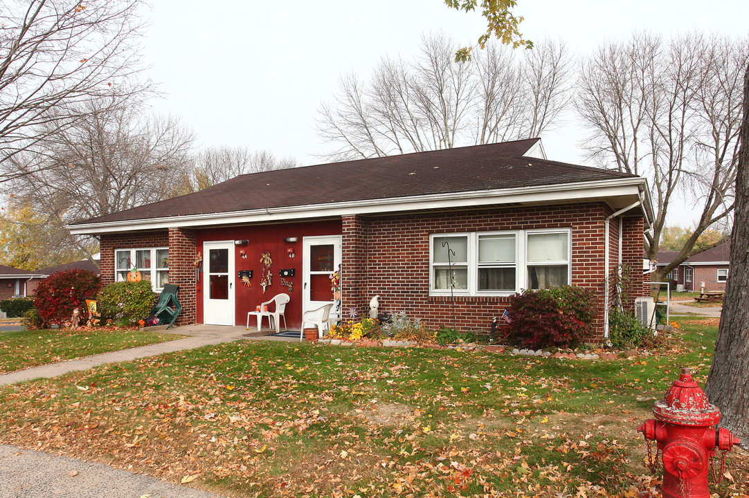 Ella Grasso Manor in Enfield, CT - Building Photo