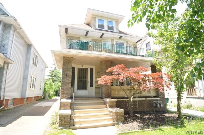 property at 30 Wellington Rd