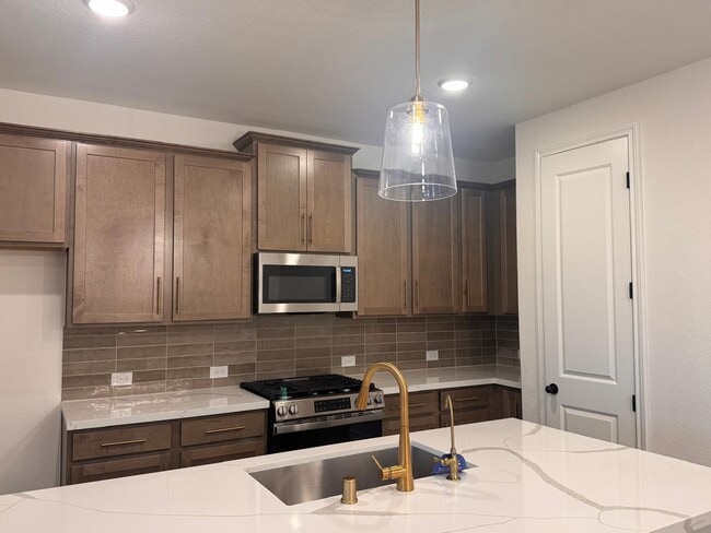 24231 Dewey Trl in Magnolia, TX - Building Photo - Building Photo