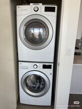 5051 Imperial St in Burnaby, BC - Building Photo - Building Photo