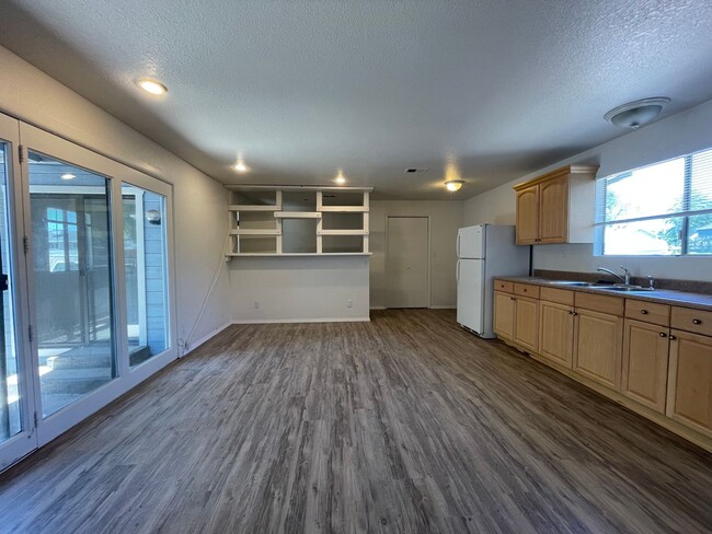 property at 1944 Park St