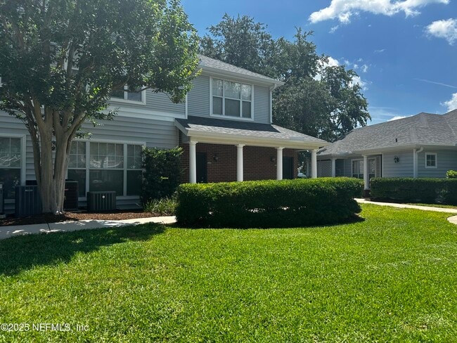 property at 28114 Harbour Vista Cir