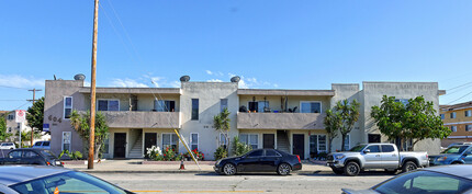 604 W "G" St in Wilmington, CA - Foto de edificio - Building Photo