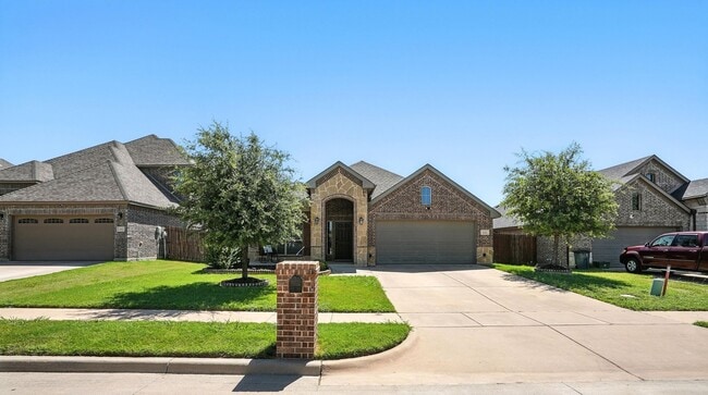property at 944 Cloudlock Dr