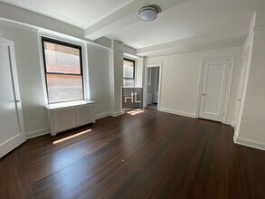 WEST 55 STREET in New York, NY - Building Photo - Building Photo