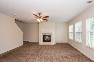 2033 Stargrass Ct in Charlotte, NC - Building Photo - Building Photo