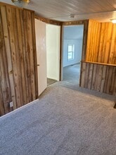 516 Broadway Ave in Culbertson, MT - Foto de edificio - Building Photo