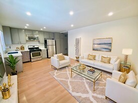 144 Westmoreland Ave in Los Angeles, CA - Building Photo