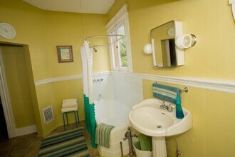 705 Bryden Rd in Columbus, OH - Building Photo - Building Photo