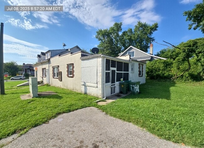4028 Belle Grove Rd, Unit B in Baltimore, MD - Foto de edificio - Building Photo