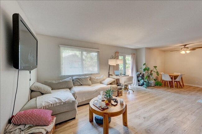 510 Calle Montecito in Oceanside, CA - Building Photo - Building Photo
