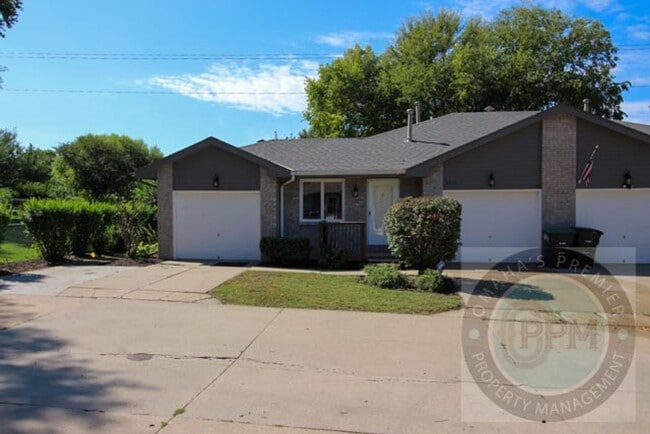 property at 5210 N 116th Ct