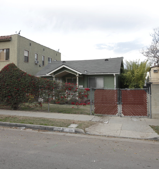 613-615 N La Fayette Park Pl in Los Angeles, CA - Foto de edificio