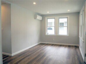 74 Blanding Ave in Barrington, RI - Building Photo - Building Photo