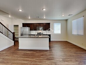 78 Foxridge Swings Ln in Henderson, NV - Building Photo - Building Photo