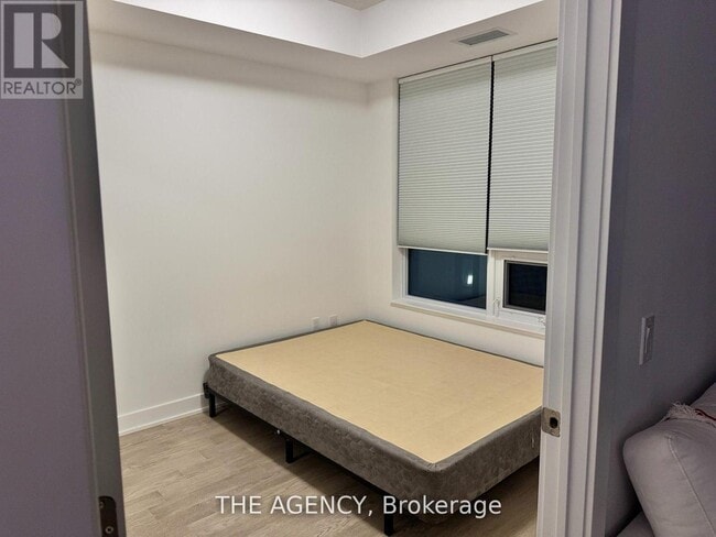 property at 2 Teagarden Ct