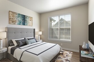 Springville Oaks in Portland, OR - Foto de edificio - Building Photo