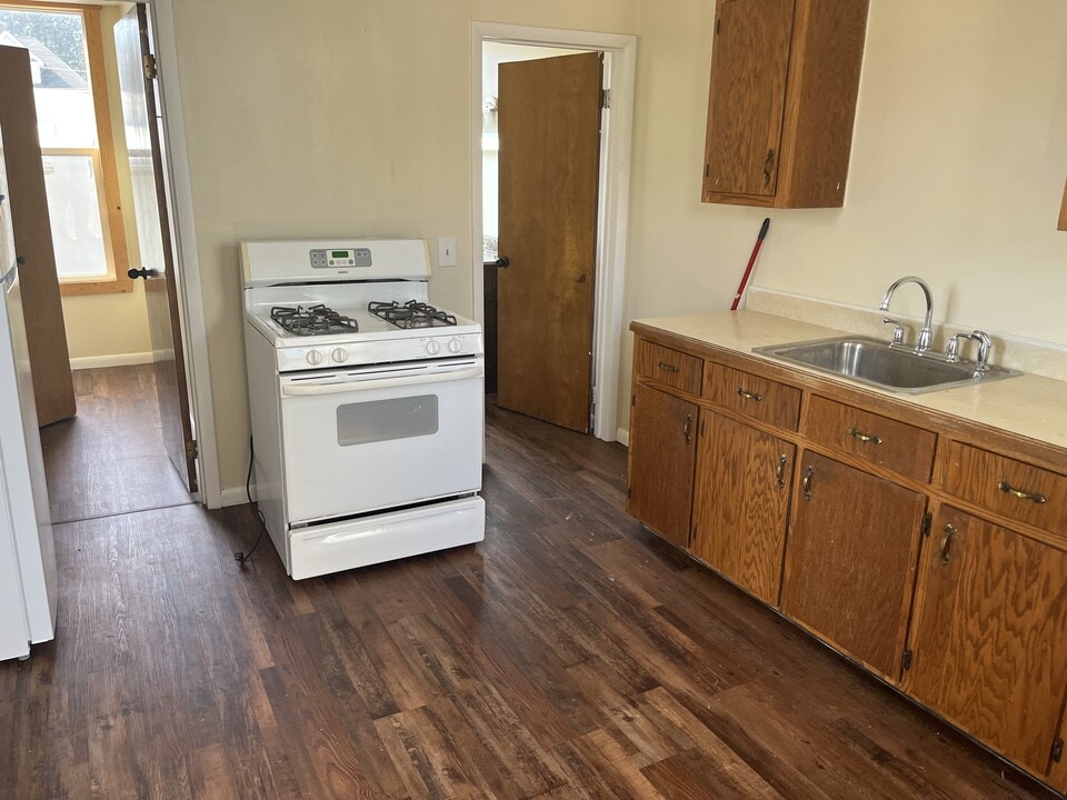 821 W 26th St, Unit 3 in Erie, PA - Building Photo