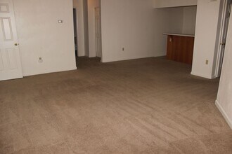 106 Collegiate Ct-Unit -19 in Blacksburg, VA - Building Photo - Building Photo