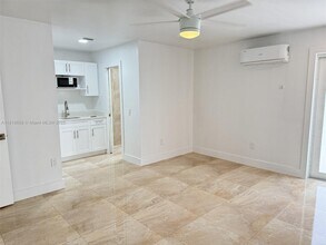 11309 SW 74th Terrace in Miami, FL - Building Photo - Building Photo