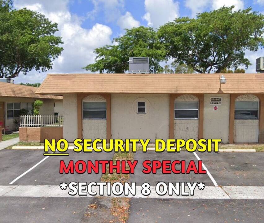 5217 NW 24th Ct in Lauderhill, FL - Building Photo