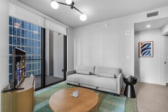 601 N Miami Ave in Miami, FL - Building Photo - Building Photo