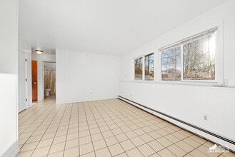 19033 Whirlaway Rd, Unit C in Eagle River, AK - Building Photo - Building Photo